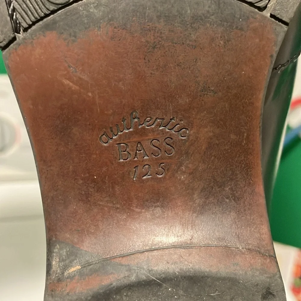 Bass Women’s black leather loafers shoes 8.5 Tracey silver hardware - Picture 9 of 10